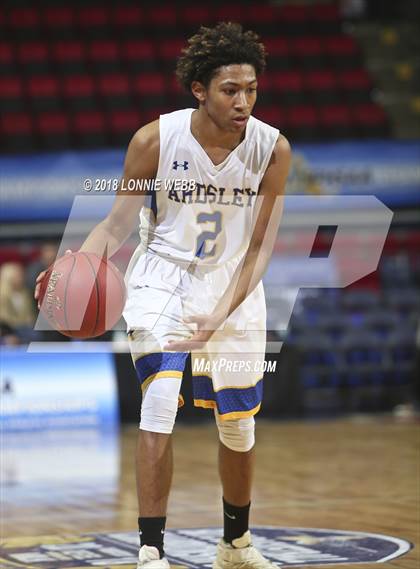 Thumbnail 2 in Amityville vs. Ardsley (NYSPHSAA Class A Final) photogallery.