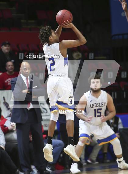 Thumbnail 2 in Amityville vs. Ardsley (NYSPHSAA Class A Final) photogallery.