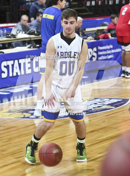 Thumbnail 2 in Amityville vs. Ardsley (NYSPHSAA Class A Final) photogallery.