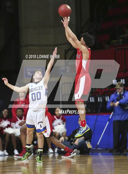 Thumbnail 3 in Amityville vs. Ardsley (NYSPHSAA Class A Final) photogallery.
