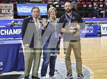 Thumbnail 3 in Amityville vs. Ardsley (NYSPHSAA Class A Final) photogallery.