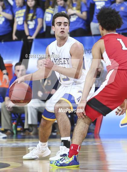 Thumbnail 1 in Amityville vs. Ardsley (NYSPHSAA Class A Final) photogallery.