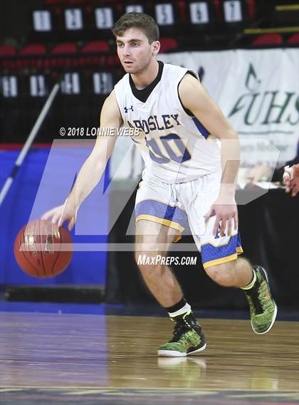 Thumbnail 2 in Amityville vs. Ardsley (NYSPHSAA Class A Final) photogallery.