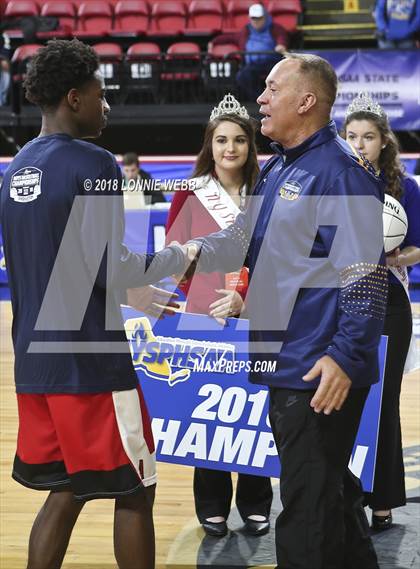 Thumbnail 1 in Amityville vs. Ardsley (NYSPHSAA Class A Final) photogallery.