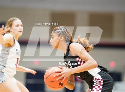 Thumbnail 1 in Menomonee Falls @ Brookfield East photogallery.