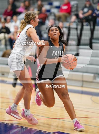 Thumbnail 2 in Menomonee Falls @ Brookfield East photogallery.