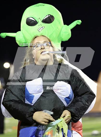 Thumbnail 2 in Grand Saline vs Winona photogallery.