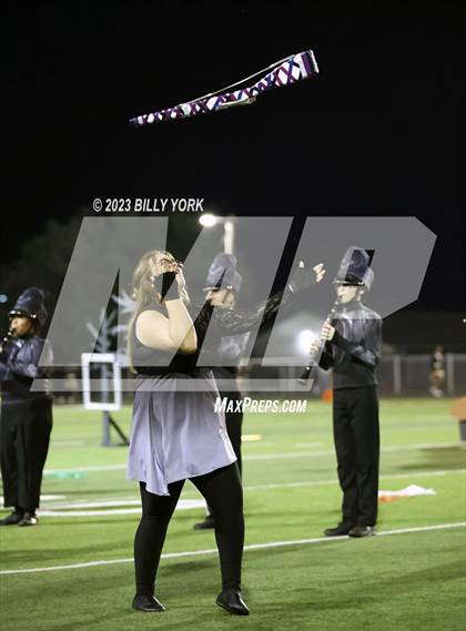 Thumbnail 3 in Grand Saline vs Winona photogallery.