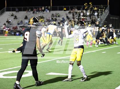 Thumbnail 1 in Grand Saline vs Winona photogallery.