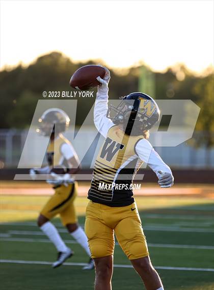 Thumbnail 1 in Grand Saline vs Winona photogallery.
