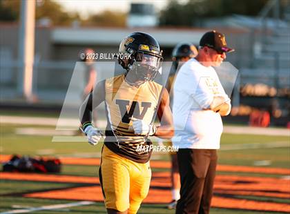 Thumbnail 2 in Grand Saline vs Winona photogallery.
