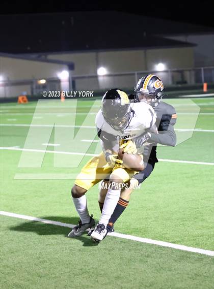 Thumbnail 2 in Grand Saline vs Winona photogallery.