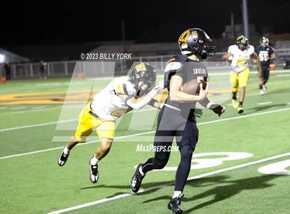 Thumbnail 3 in Grand Saline vs Winona photogallery.