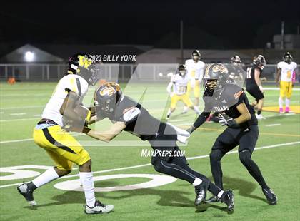 Thumbnail 2 in Grand Saline vs Winona photogallery.