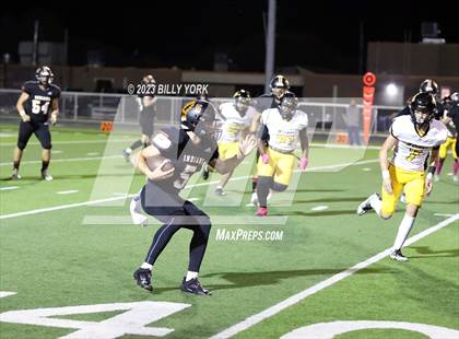 Thumbnail 3 in Grand Saline vs Winona photogallery.