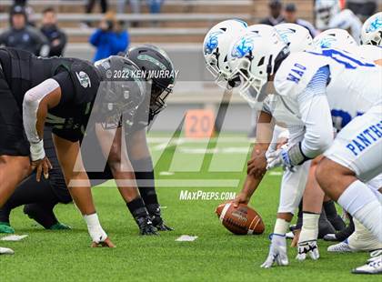 Thumbnail 3 in Fort Bend Hightower vs King (UIL 6A D2 Regional) photogallery.