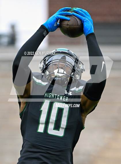 Thumbnail 2 in Fort Bend Hightower vs King (UIL 6A D2 Regional) photogallery.