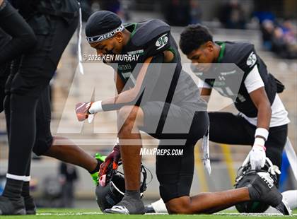 Thumbnail 3 in Fort Bend Hightower vs King (UIL 6A D2 Regional) photogallery.