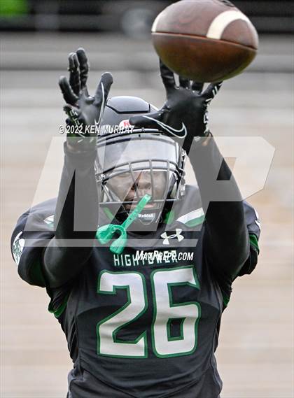 Thumbnail 1 in Fort Bend Hightower vs King (UIL 6A D2 Regional) photogallery.