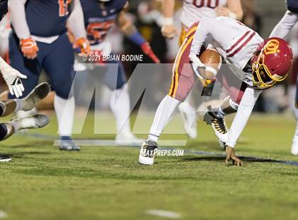 Thumbnail 2 in O'Dea @ Eastside Catholic photogallery.