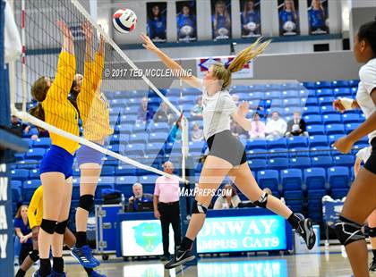 Thumbnail 1 in Fayetteville vs North Little Rock (AAA 7A 2nd Round Playoff) photogallery.