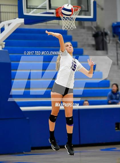 Thumbnail 1 in Fayetteville vs North Little Rock (AAA 7A 2nd Round Playoff) photogallery.