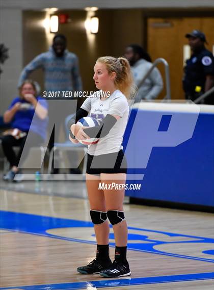 Thumbnail 1 in Fayetteville vs North Little Rock (AAA 7A 2nd Round Playoff) photogallery.