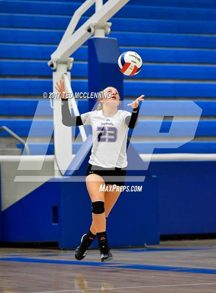 Thumbnail 3 in Fayetteville vs North Little Rock (AAA 7A 2nd Round Playoff) photogallery.