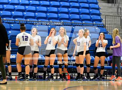 Thumbnail 2 in Fayetteville vs North Little Rock (AAA 7A 2nd Round Playoff) photogallery.