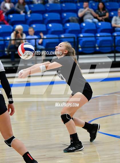 Thumbnail 2 in Fayetteville vs North Little Rock (AAA 7A 2nd Round Playoff) photogallery.