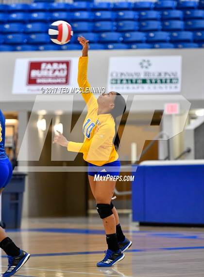Thumbnail 1 in Fayetteville vs North Little Rock (AAA 7A 2nd Round Playoff) photogallery.