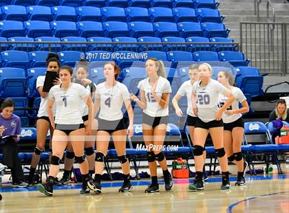 Thumbnail 3 in Fayetteville vs North Little Rock (AAA 7A 2nd Round Playoff) photogallery.
