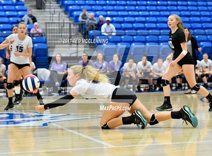 Thumbnail 3 in Fayetteville vs North Little Rock (AAA 7A 2nd Round Playoff) photogallery.