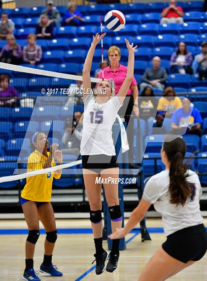 Thumbnail 1 in Fayetteville vs North Little Rock (AAA 7A 2nd Round Playoff) photogallery.