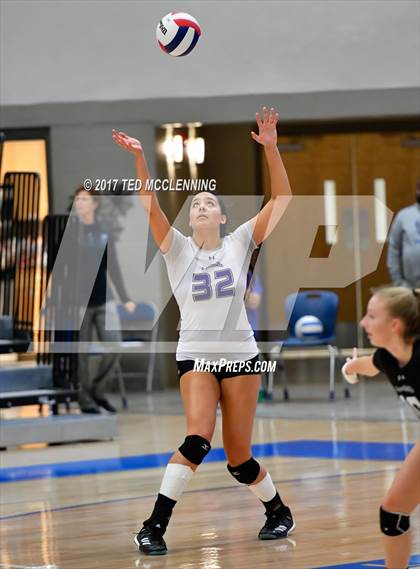 Thumbnail 1 in Fayetteville vs North Little Rock (AAA 7A 2nd Round Playoff) photogallery.