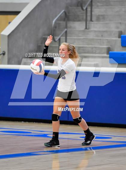 Thumbnail 1 in Fayetteville vs North Little Rock (AAA 7A 2nd Round Playoff) photogallery.