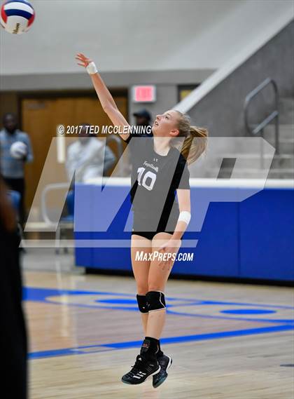 Thumbnail 1 in Fayetteville vs North Little Rock (AAA 7A 2nd Round Playoff) photogallery.