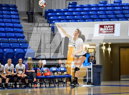 Thumbnail 3 in Fayetteville vs North Little Rock (AAA 7A 2nd Round Playoff) photogallery.