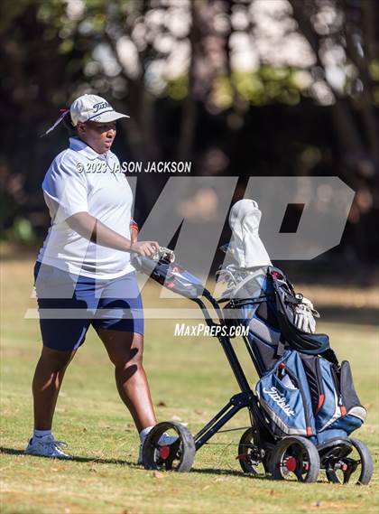 Thumbnail 2 in NCHSAA 4A Final (Day 1) photogallery.