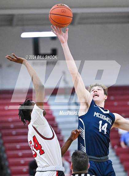 Thumbnail 2 in McDowell @ Reading (PIAA 6A Round 2) photogallery.