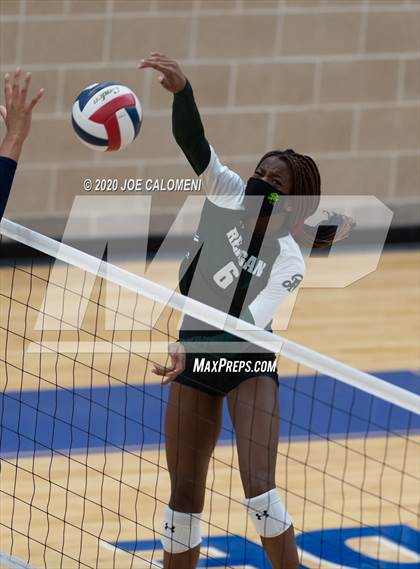 Thumbnail 1 in Reagan [Ronald] vs Brandeis photogallery.