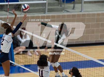 Thumbnail 2 in Reagan [Ronald] vs Brandeis photogallery.