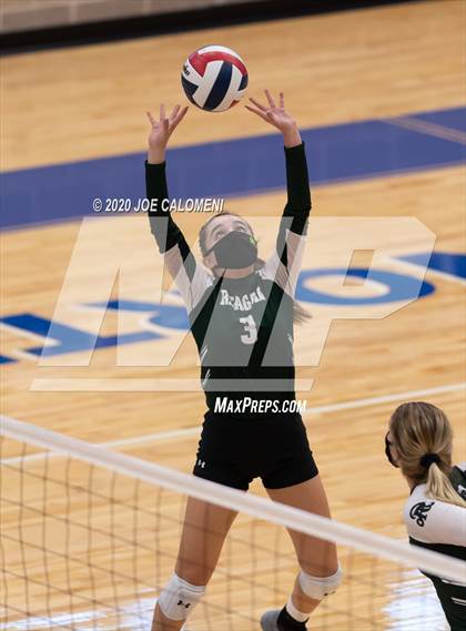 Thumbnail 2 in Reagan [Ronald] vs Brandeis photogallery.