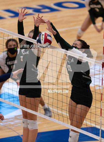 Thumbnail 2 in Reagan [Ronald] vs Brandeis photogallery.