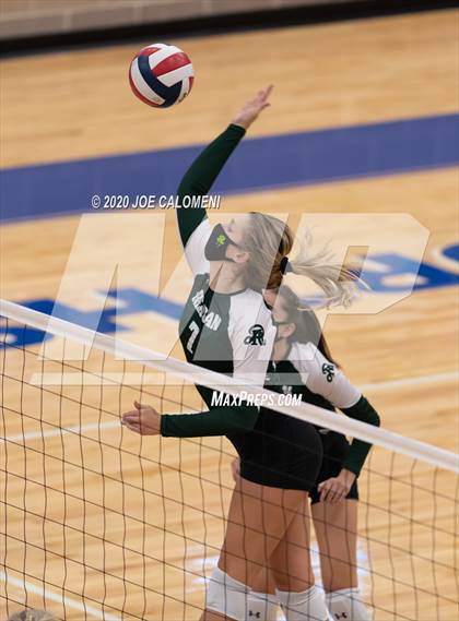 Thumbnail 1 in Reagan [Ronald] vs Brandeis photogallery.
