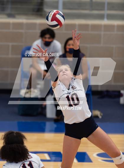 Thumbnail 1 in Reagan [Ronald] vs Brandeis photogallery.