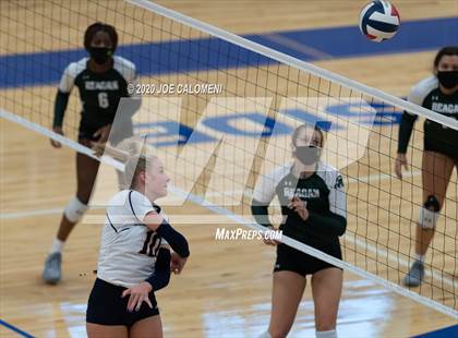 Thumbnail 3 in Reagan [Ronald] vs Brandeis photogallery.