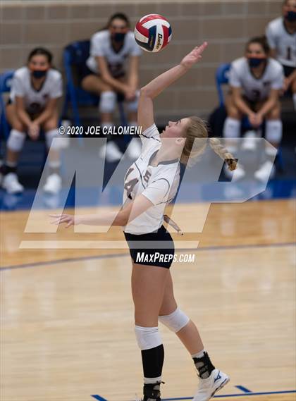Thumbnail 3 in Reagan [Ronald] vs Brandeis photogallery.