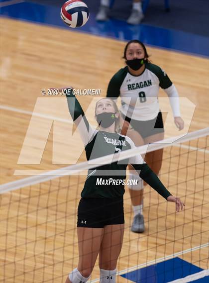 Thumbnail 1 in Reagan [Ronald] vs Brandeis photogallery.