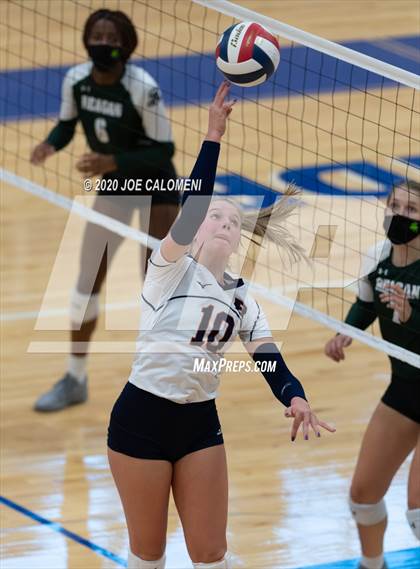Thumbnail 1 in Reagan [Ronald] vs Brandeis photogallery.